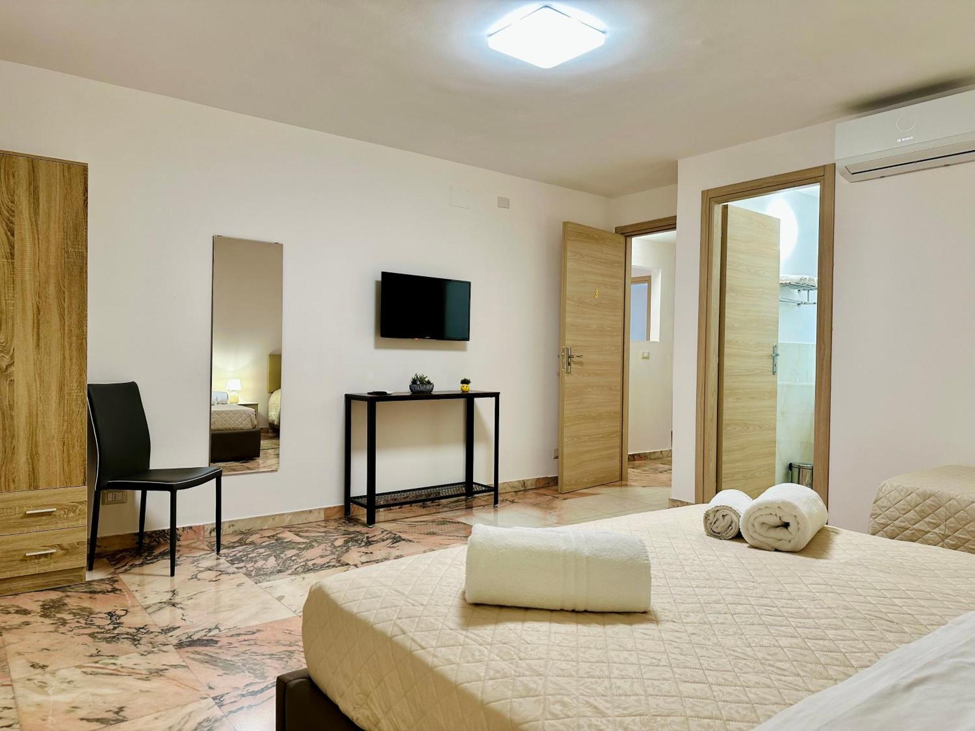 Unique Rooms In Centro Citta Bagno Privato E Climatizzatore รากูซา ภายนอก รูปภาพ