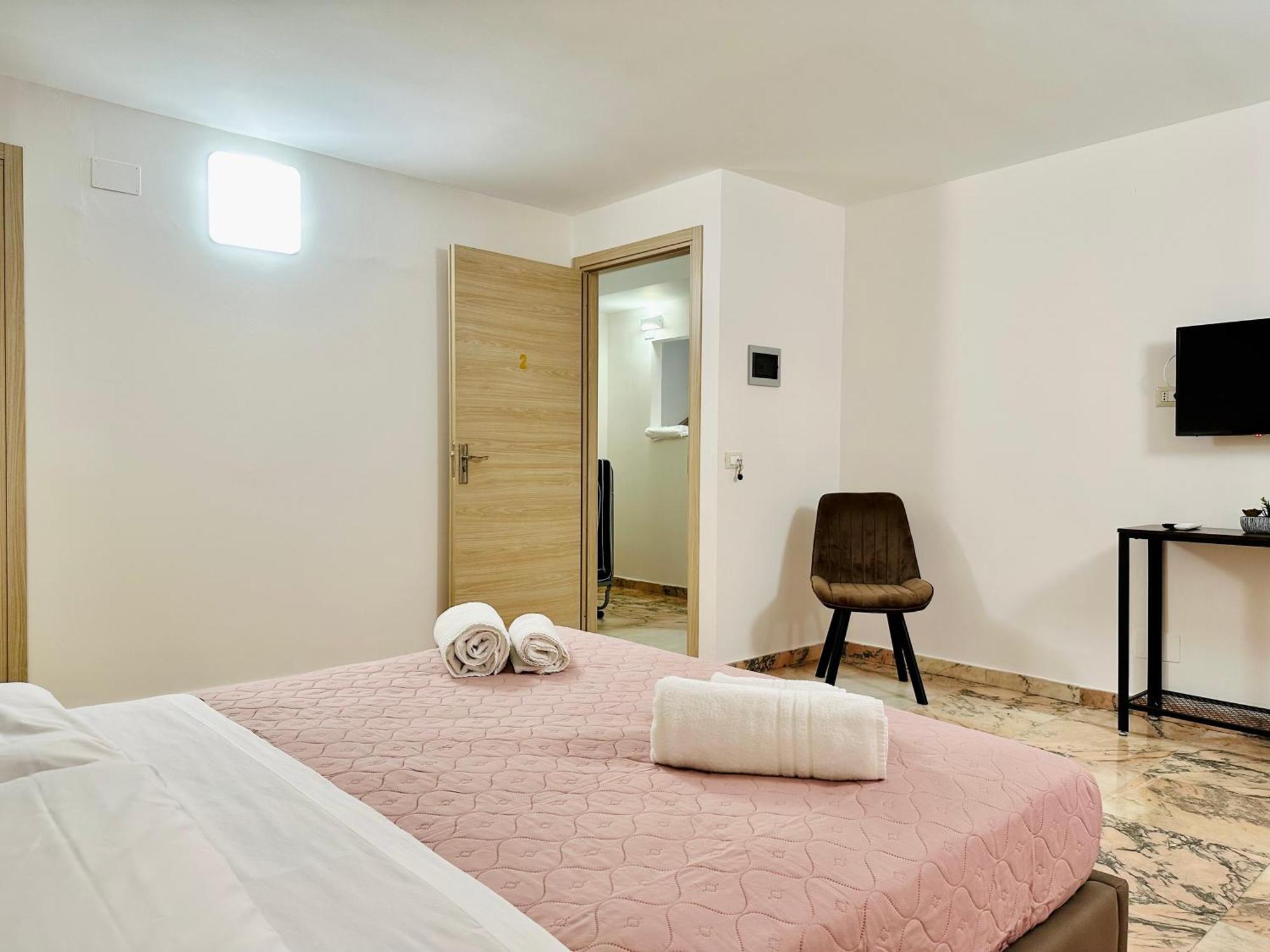 Unique Rooms In Centro Citta Bagno Privato E Climatizzatore รากูซา ภายนอก รูปภาพ